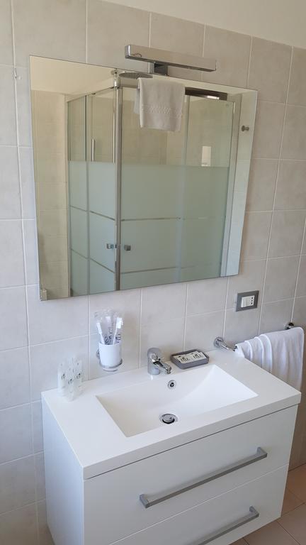 Appartamento Basic Zona Lago Lecco Exteriör bild